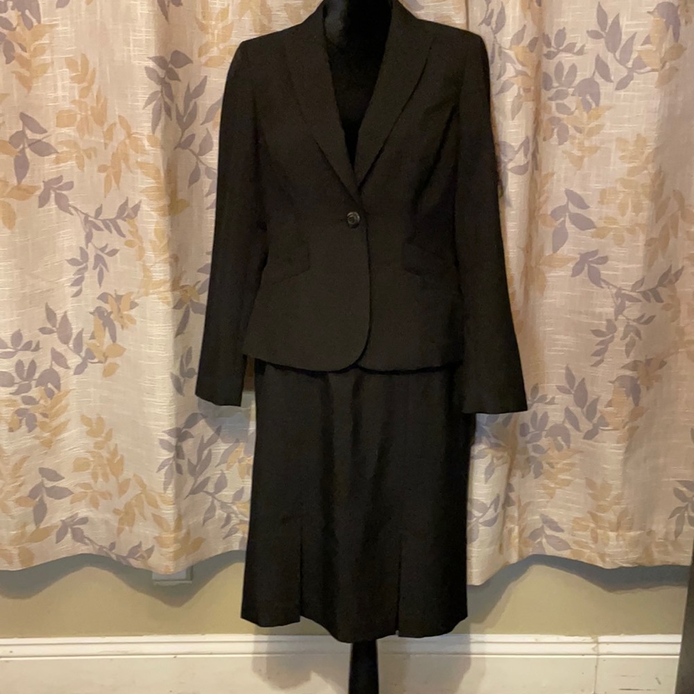 Nine & Co. 2 piece suit